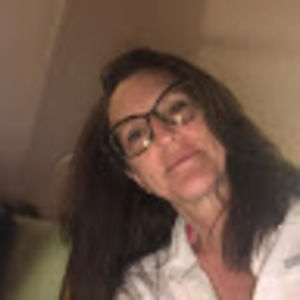 Meet your Posher, Cynthia